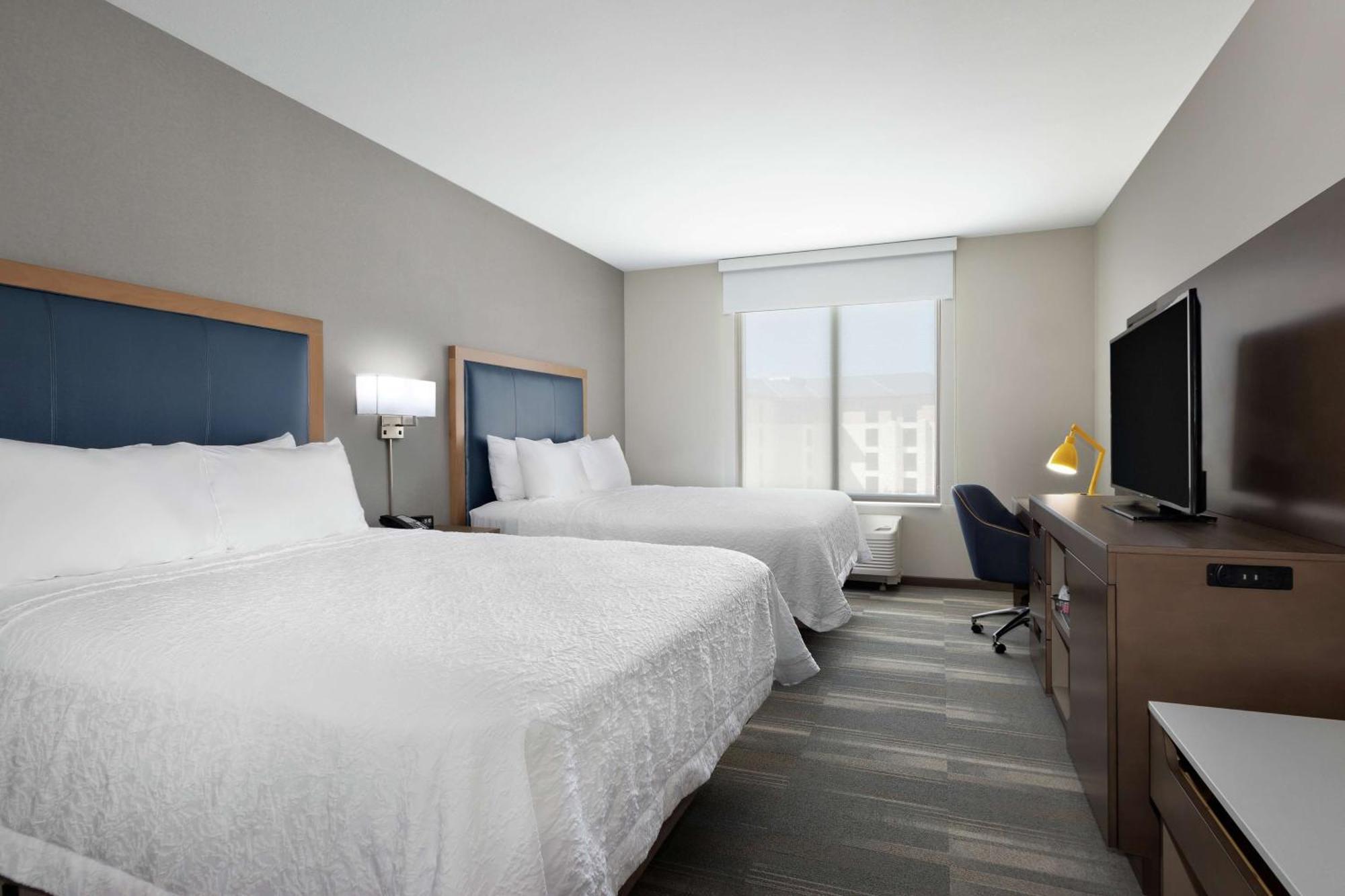 Hampton Inn & Suites San Diego Airport Liberty Station Экстерьер фото