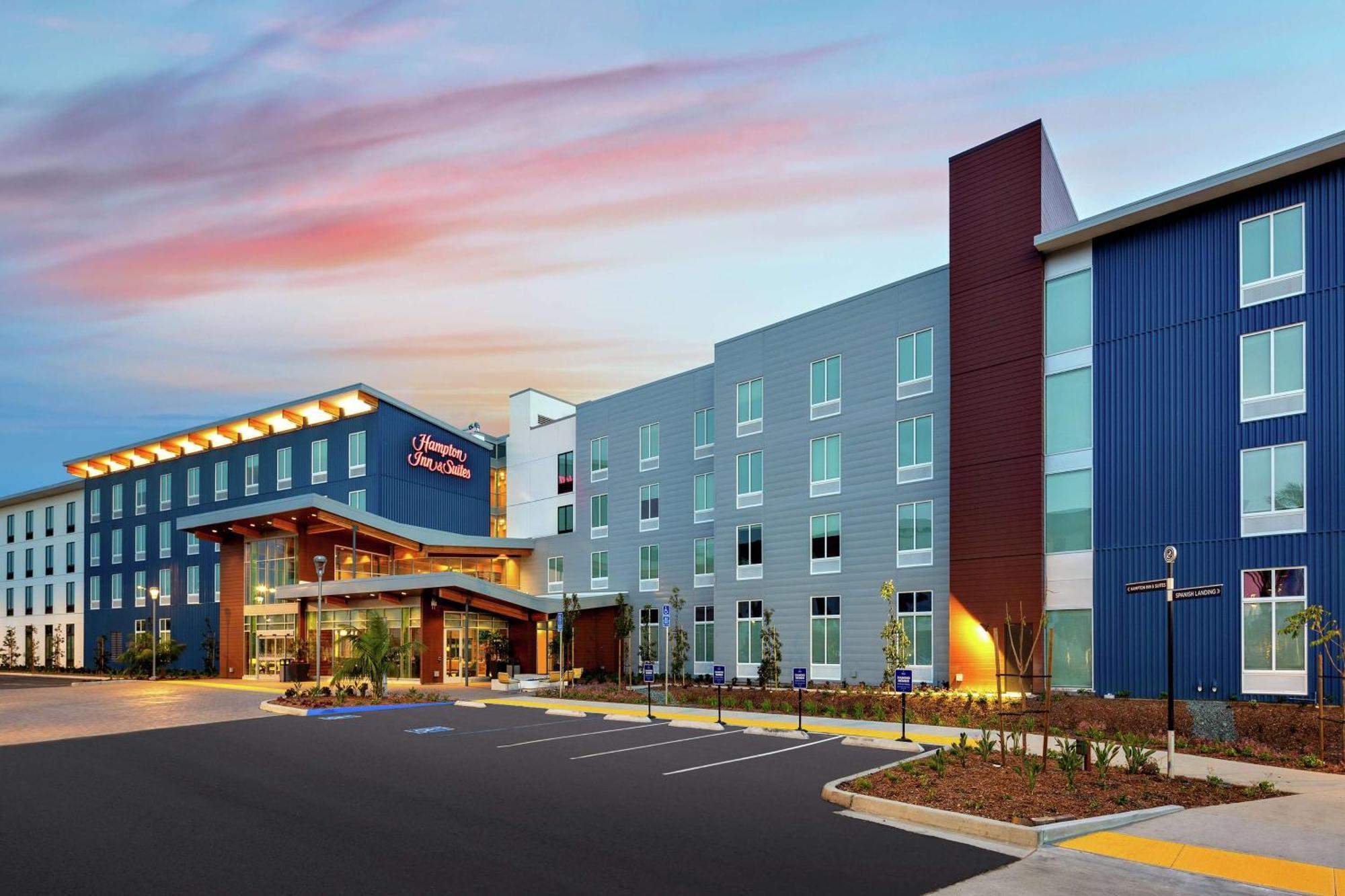 Hampton Inn & Suites San Diego Airport Liberty Station Экстерьер фото