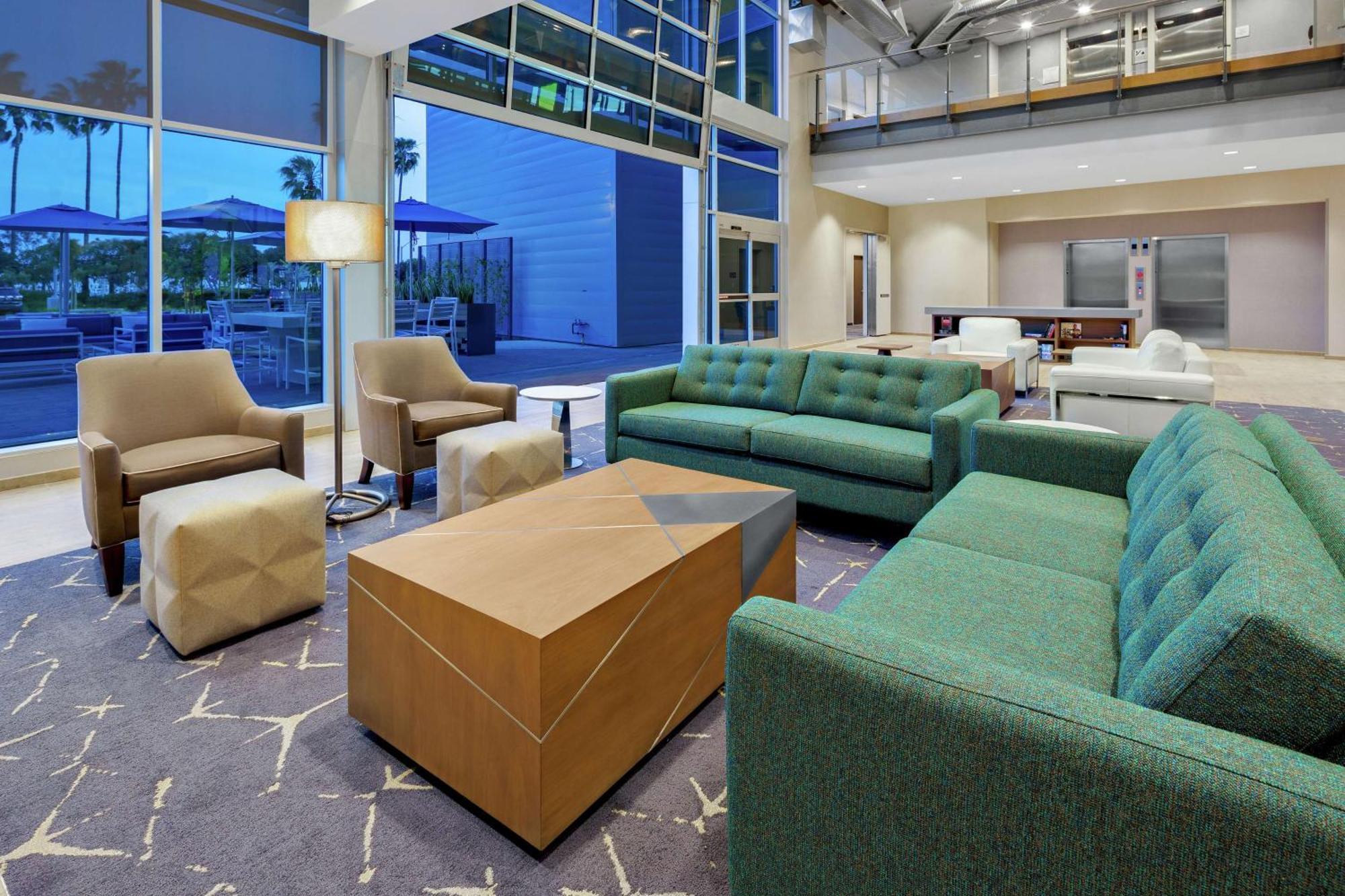 Hampton Inn & Suites San Diego Airport Liberty Station Экстерьер фото